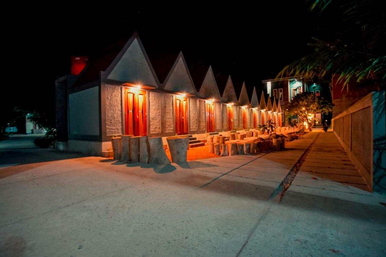 E2 Guest House Îles Îles Karimunjawa Extérieur photo