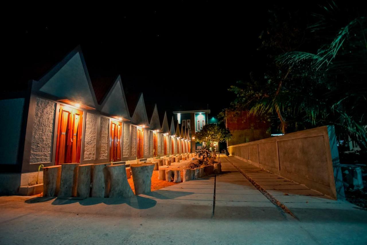 E2 Guest House Îles Îles Karimunjawa Extérieur photo